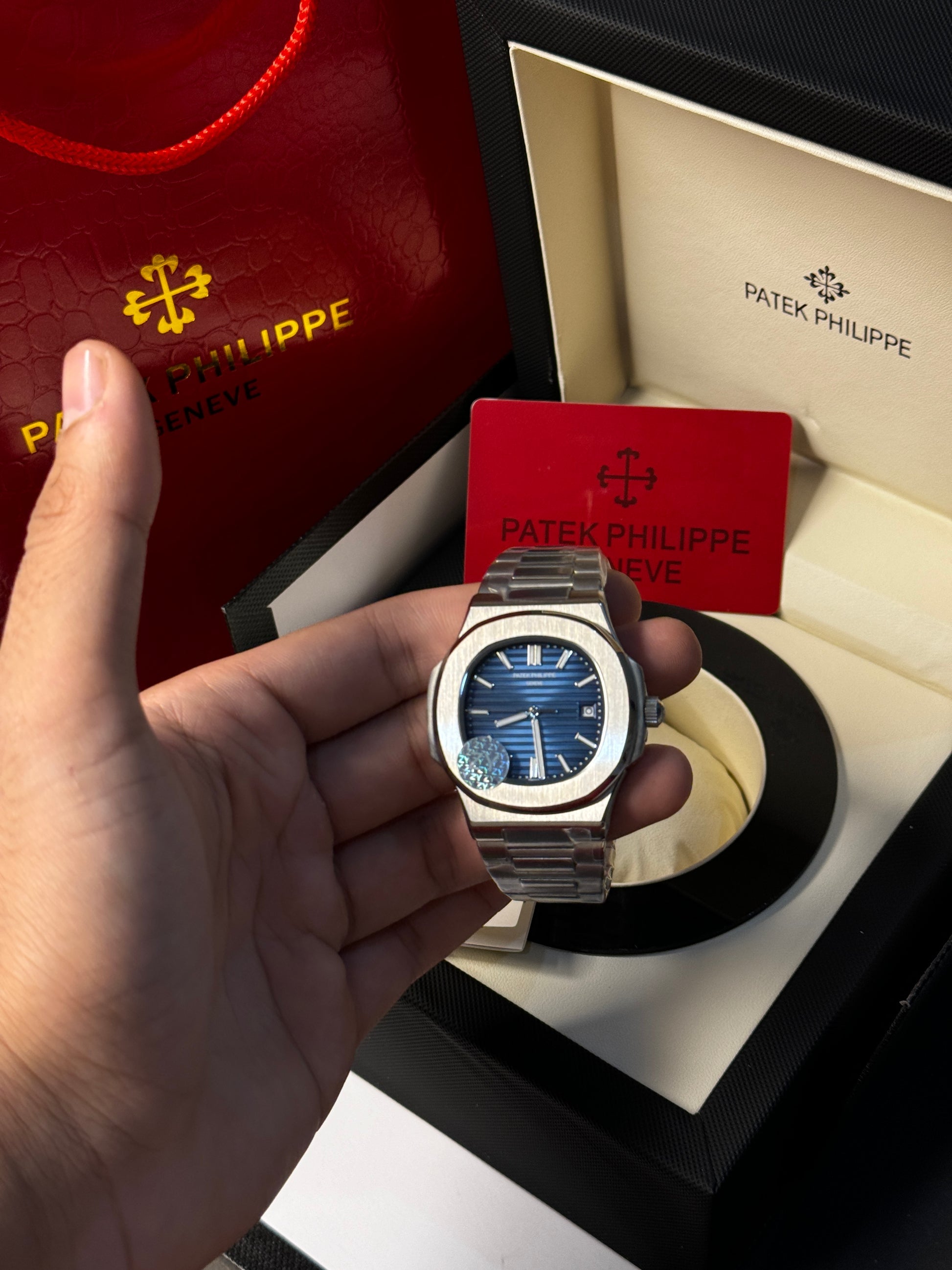 Patek Philippe Genève – Master AAA Edition (Dot Perfect)