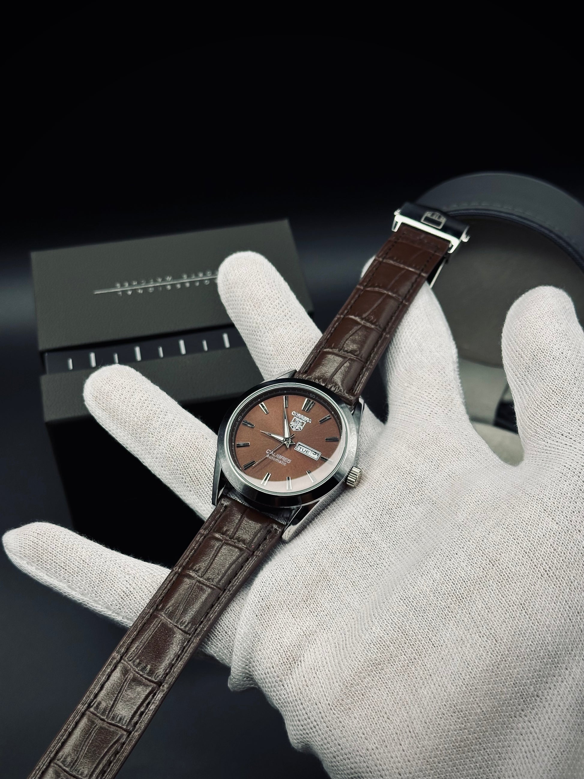 Tag Heuer Carrera – Leather Strap Edition