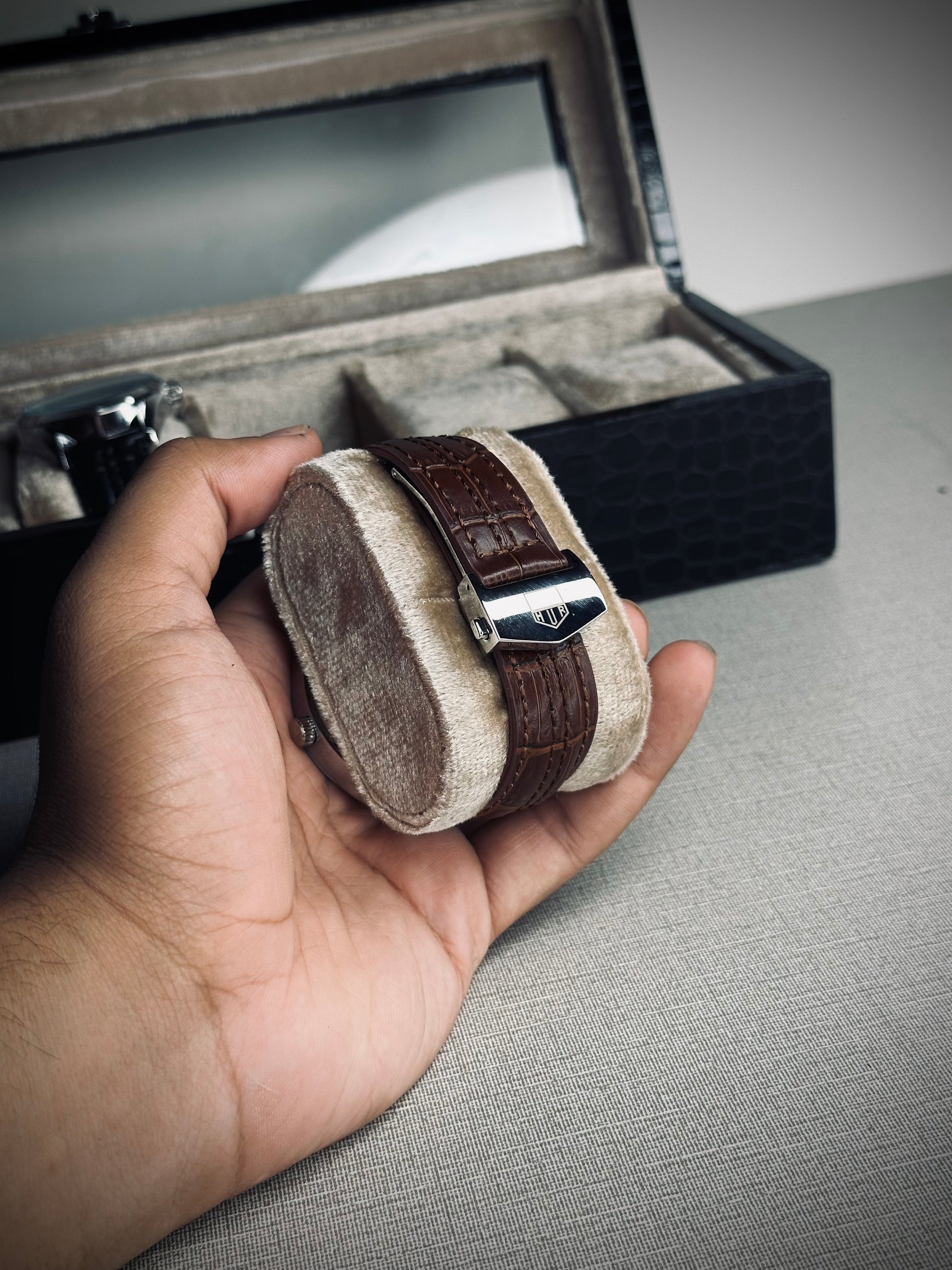 Tag Heuer Carrera – Leather Strap Edition