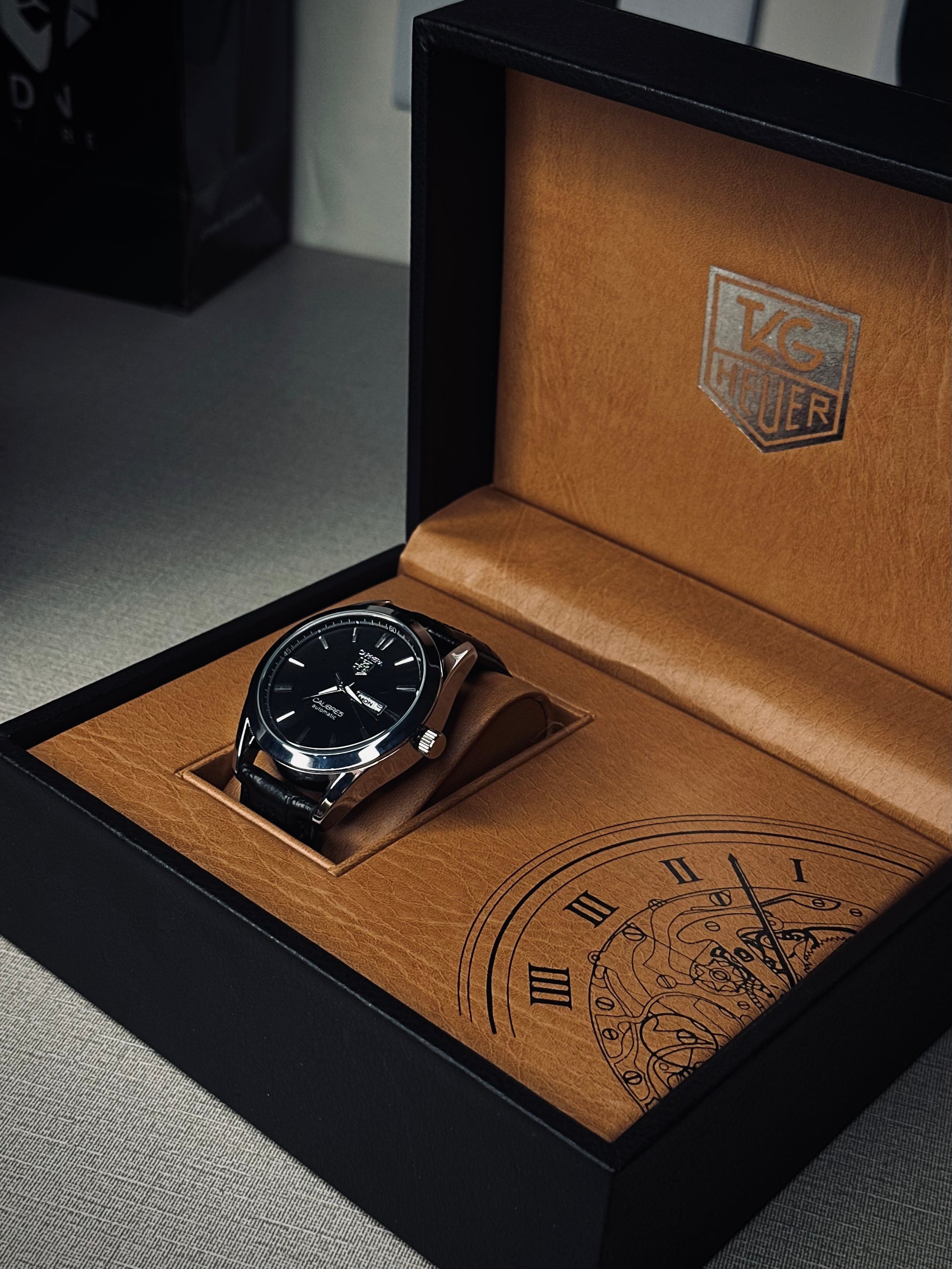 Tag Heuer Carrera – Leather Strap Edition