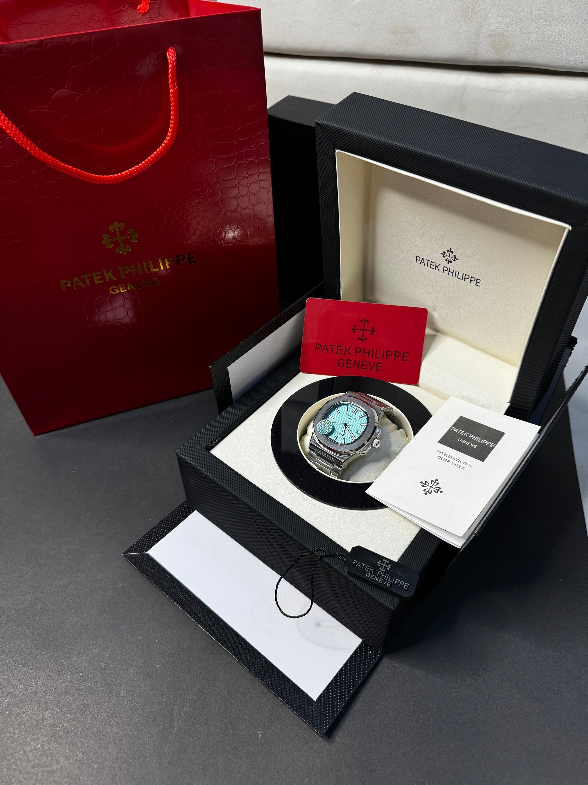 Patek Philippe Genève – Master AAA Edition (Dot Perfect)