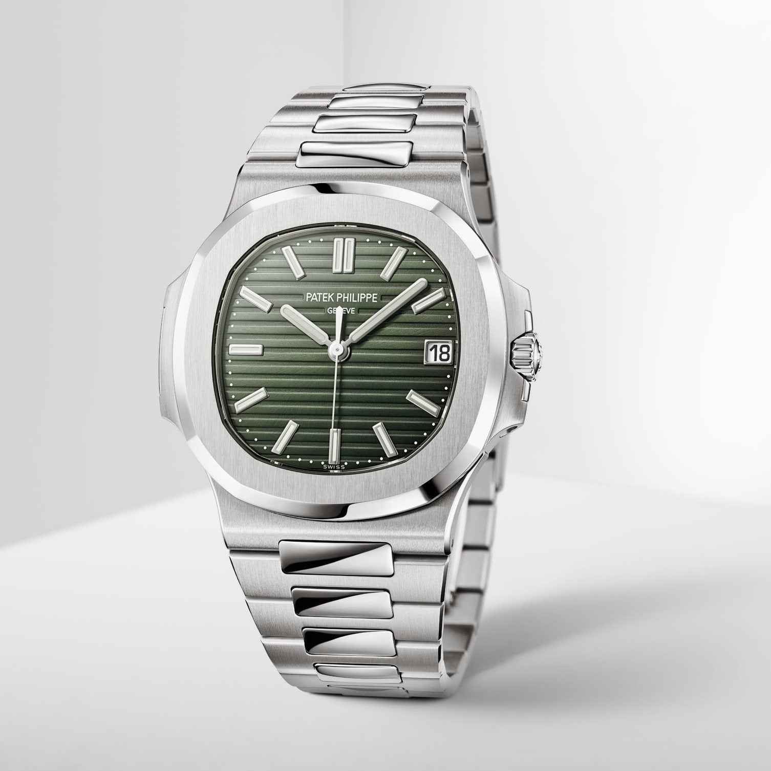 PP 5711/1A-014 (Olive Green Dial)