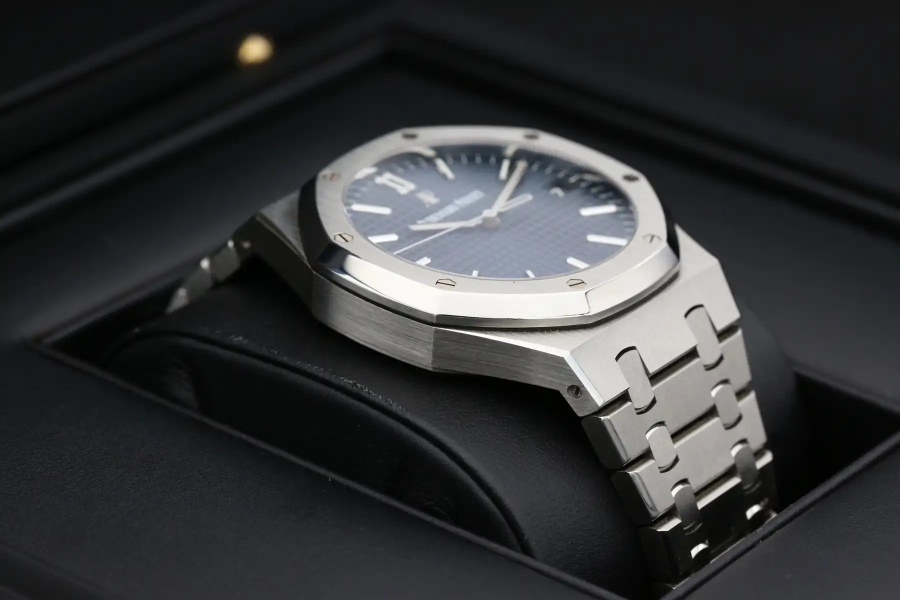 Royal Oak Blue Dial 15500